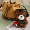 Schattige afstudeer beer pluche sleutelhanger, zachte dokter beer pop voor dames tassen. - Lint Stijl / Dark Brown Bear