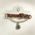 Luxe huisdier kat hond halsband met parels, bruine lederen band en strass geldzak hanger. - Nekomtrek 26-34cm / Kristal Huisdier Halsband Nummer 5