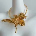 Collana girocollo fiore foglia di banana metallo punk, gioielli statement stile europeo. - Fiore / Oro