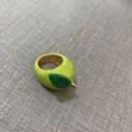 Groene geemailleerde fruit ring macaron stijl opvallende statement ring voor dames - Groene Appel (R-1187) / Groen