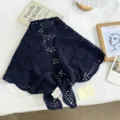 Ρετρό πλεκτό τριγωνικό σάλι crochet κορεατικού στιλ, κομψή διάτρητη γυναικεία κάπα. - 140*42cm / Μπλε