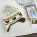 Λεπτομερής άποψη πλεκτής κορδέλας Fair Isle, ζεστό χειμερινό αξεσουάρ για τα μαλλιά. - Στυλ Fair Isle / Μπεζ