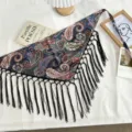 Retro paisley printed triangle scarf with black tassels, stylish ethnic wrap for summer. - One Size / Navy Blue