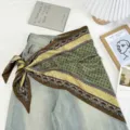 Vintage green floral triangular silk scarf, elegant retro neckerchief accessory for women. - Grey Green