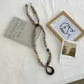 Retro paisley zijden sjaal ketting voor vrouwen, stijlvolle kralen hanger trui ketting accessoire. - Bruin Paisley / 46*2cm
