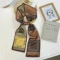 Élégant foulard étroit cachemire marron pour femmes, élégant bandeau et foulard de cou en soie. - Carreaux Café / 144*12cm