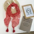Foulard long floral chic avec pompons, echarpe legere vintage pour femme au printemps ete. - 140*12cm / Rouge