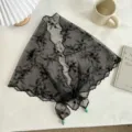 Zwarte kanten driehoekige sjaal, transparante mesh taille draperie met bloemenborduursel. - 120*42cm / Zwart