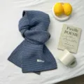 Bufanda de punto a rayas azul y marrón para mujer, calentador de cuello de invierno cálido. - 180x24cm / Rayas Azules