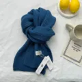 Echarpe d'hiver en tricot bleu fonce, foulard epais et chaud en laine pour femmes. - 160x20cm / Indigo