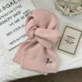 Cozy pink knitted winter scarf detail, soft and warm Korean style fashion accessory for cold weather. - 170*24cm / Pink