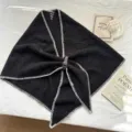 Écharpe châle triangulaire en tricot douillet avec coutures contrastées et boucle en cuir femme. - 02#-Noir