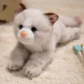 Lindo peluche de gatito rayado suave muñeca de gato realista regalo de cumpleaños infantil - 28cm / Rayado Beige