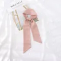 Foulard ruban rose à pois pour femmes, bandeau de cheveux en satin chic et accessoire de cou élégant. - 95cm*6cm / Petits Pois Blancs