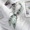 Foulard en soie vert long et étroit ruban twilly élégant pour femmes accessoire de sac - 125x7cm / Architecture-Blanc Vert