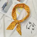 Foulard de cheveux géométrique jaune, bandeau ruban élégant de style français pour femmes. - Imprimé Floral Jaune