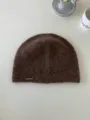 Comodo berretto in maglia marrone da donna, morbido cappello invernale con etichetta. - 27*22cm / Caffè