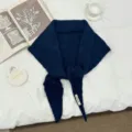 Μπλε πλεκτό τριγωνικό κασκόλ γυναικείο, ζεστό μάλλινο σάλι και κομψό αξεσουάρ για τον χειμώνα. - Ναυτικό μπλε