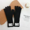 Élégants gants d'hiver en tricot noir pour femmes, longs gants chauds à cinq doigts. - Noir