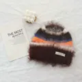 Cappello invernale caldo in maglia soffice a righe colorate in stile coreano chic - Cappello / Marrone