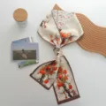 Elegante smalle zijden sjaal met kakiprint, veelzijdig haarlint of nekaccessoire. - Retro Rood Fruit (08#)