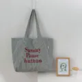 Gestreifte Canvas Einkaufstasche mit rotem Buchstabenprint, große lässige Damentasche. - Einheitsgröße / Schwarz