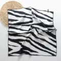 Petit foulard carré en soie artificielle à imprimé zèbre noir et blanc polyvalent élégant - Classique Noir et Blanc Zèbre