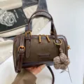 Retro contrast color Boston handbag for women, vintage crossbody shoulder bag with flower. - Green With Pendant