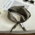 Pañuelo triangular de lino liso para mujer, bufanda de cuello fina y transpirable. - 100x28cm / Café