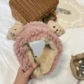Cute plush bear earmuffs for women, winter warm furry ear warmers, fluffy cold-proof ear cover. - Pink