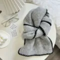 Winter grey knitted scarf with black lock edge and metal heart charm, warm cozy neck warmer. - Grey Black Edge