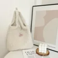 Απαλή και ζεστή πλεκτή τσάντα ώμου για γυναίκες, ιδανική casual χειμερινή τσάντα. - Ένα μέγεθος / Ζαχαρί