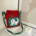 Rode gebreide schoudertas met schattig kattenpatroon, perfect voor dagelijks gebruik. - Rode Appel Witte Kat