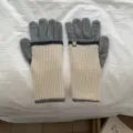 Color-block knitted gloves for men and women, long warm winter thermal gloves style. - One Size / Grey Beige