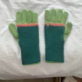Colorblock knit gloves for women and men, warm autumn winter touch screen thermal knitted mittens. - One Size / Cyan