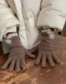 Gebreide wollen handschoenen voor vrouwen lange winter warme handschoenen met pluche pompon - Bruin