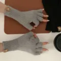 Guantes de punto sin dedos para mujer, cálidos guantes grises de invierno para escribir y teclear - 21 cm x 8 cm / Gris