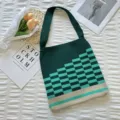 Sac cabas en tricot vert avec motif géométrique à carreaux et bandoulière pratique. - Style Carreaux Vert Foncé / 30cmx59cm
