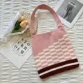 Sac cabas en tricot rose, élégant sac bandoulière décontracté à motif géométrique mode. - Style Carreaux Rose / 30cmx59cm