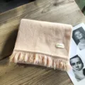 Gemütlicher Strick Quastenschal in zartem Rosa, eleganter Winter warmer Halsschmuck Alltag. - 160 cm x 25 cm / Lotosrosa