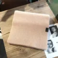 Bufanda de invierno de punto liso para mujer, cuello cálido y suave con dobladillo. - Rosa