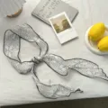 Bufanda de seda estrecha estilo francés pañuelo de cinta elegante con estampado y borde negro. - Floral Cruz Blanco (04#-Blanco Flor) / 150*7cm / Blanco