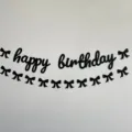 Banniere joyeux anniversaire noire avec noeuds mignons pour la decoration de fete - Noir
