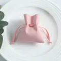 Rosa Mikrofaser Schmuckbeutel mit Kordelzug, weiche Wildlederoptik für kleine Geschenke und Accessoires. - 7*8cm / Rosa