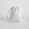 Hellblaue Samt Schmucktasche, weicher Flanell Kordelzug Geschenksbeutel fuer kleine Accessoires. - Hellblau