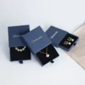 Blauer Schubladen Schmuckschatulle Set mit Samt-Inlay für Ringe Ketten Ohrringe Geschenkverpackung - 6*6*1.7cm / Blau