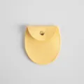 Gelber Schmuckbeutel mit Druckknopf, minimalistische Wildleder-Optik Aufbewahrungstasche. - 8*8.5cm / Gelb