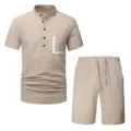 Set Due Pezzi da Uomo Camicia Henley a Manica Corta e Pantaloncini in Lino - Taglia S / Set / Kaki
