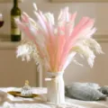 Ramo de hierba de pampa seca natural con florero blanco para decoración de boda en casa. - HS03