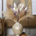 Natural dried pampas grass bouquet with elegant ceramic vase for home decor in rustic style. - HS200